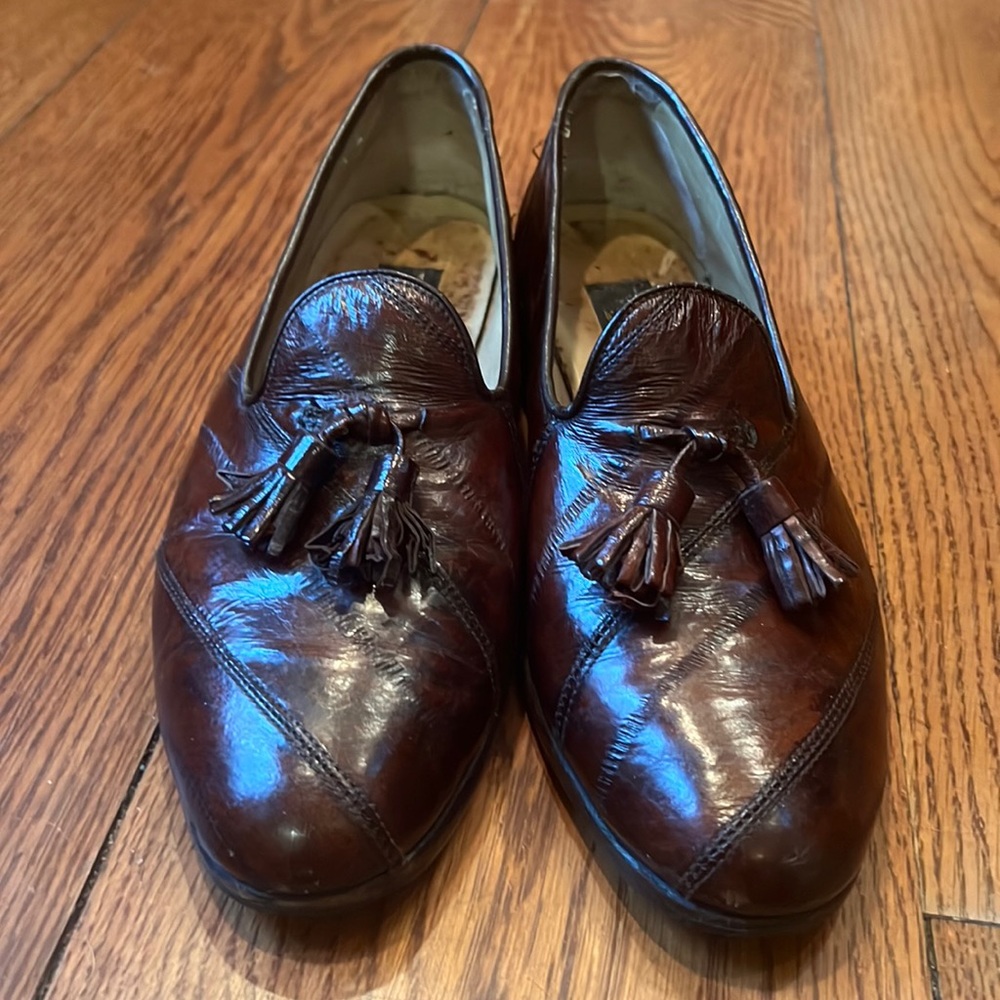 Vigevano Italian made brown shoes.  Size 6.5